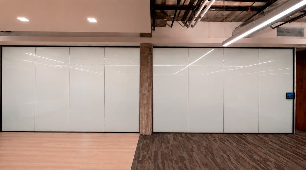 Office partition with PriWatt smart glass in privacy mode